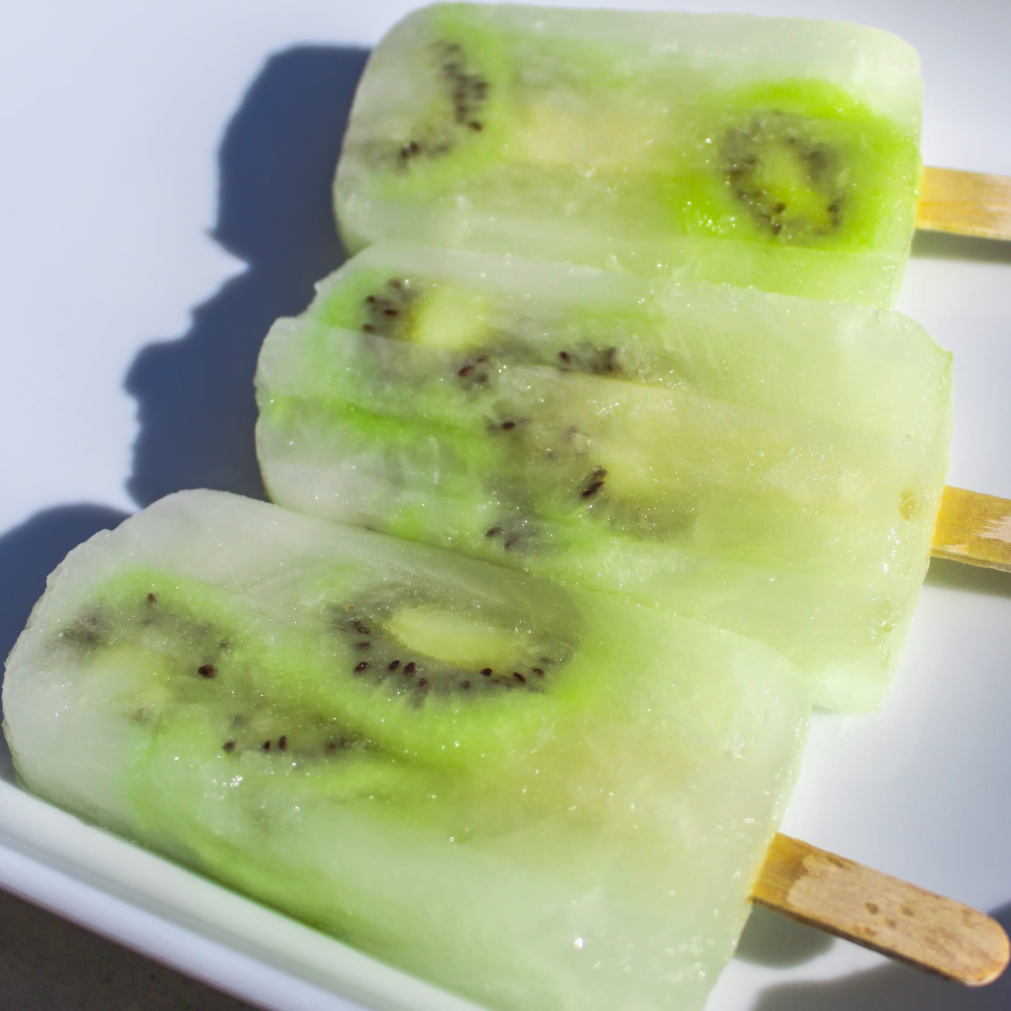 Boozy Kiwi Margarita Popsicle