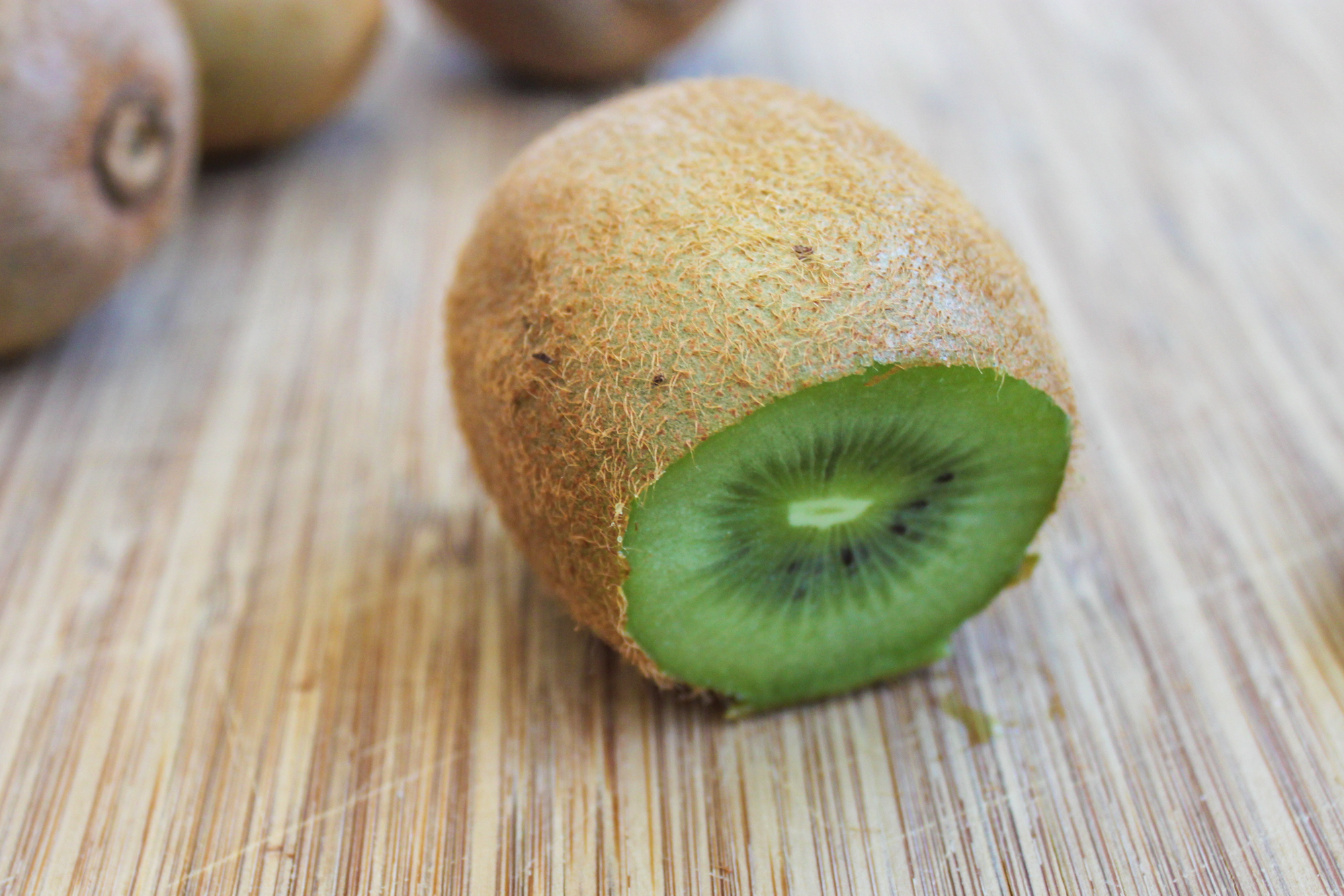 How to Peel Kiwi Jerry James Stone