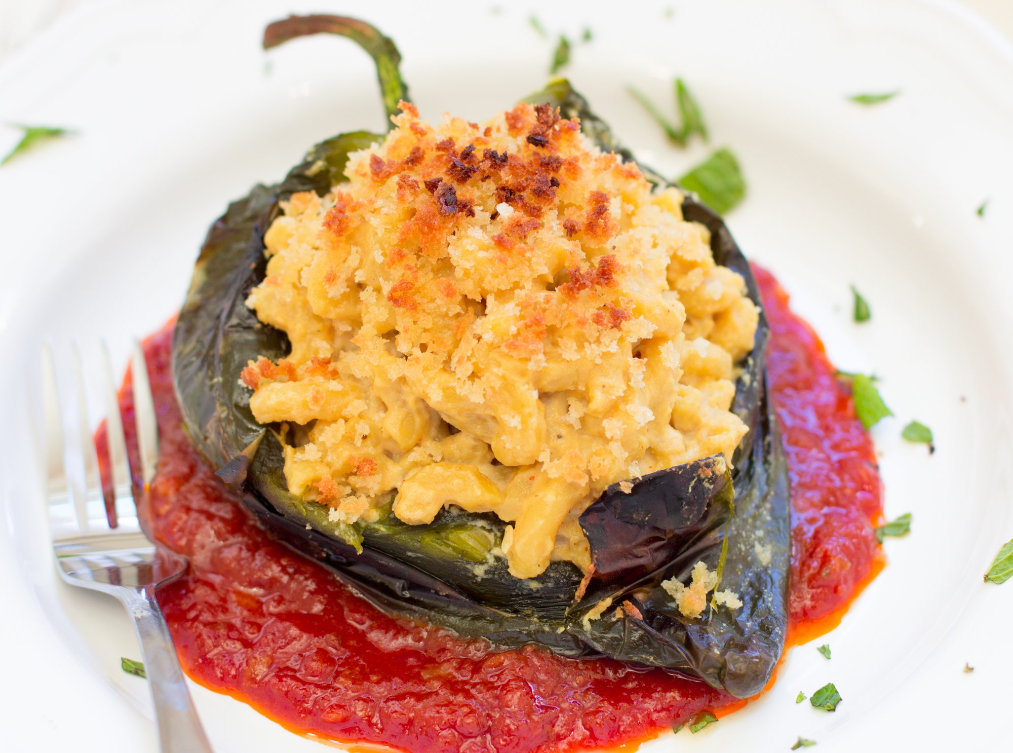 Mac and Cheese Stuffed Peppers | Easy Vegetarian Recipes