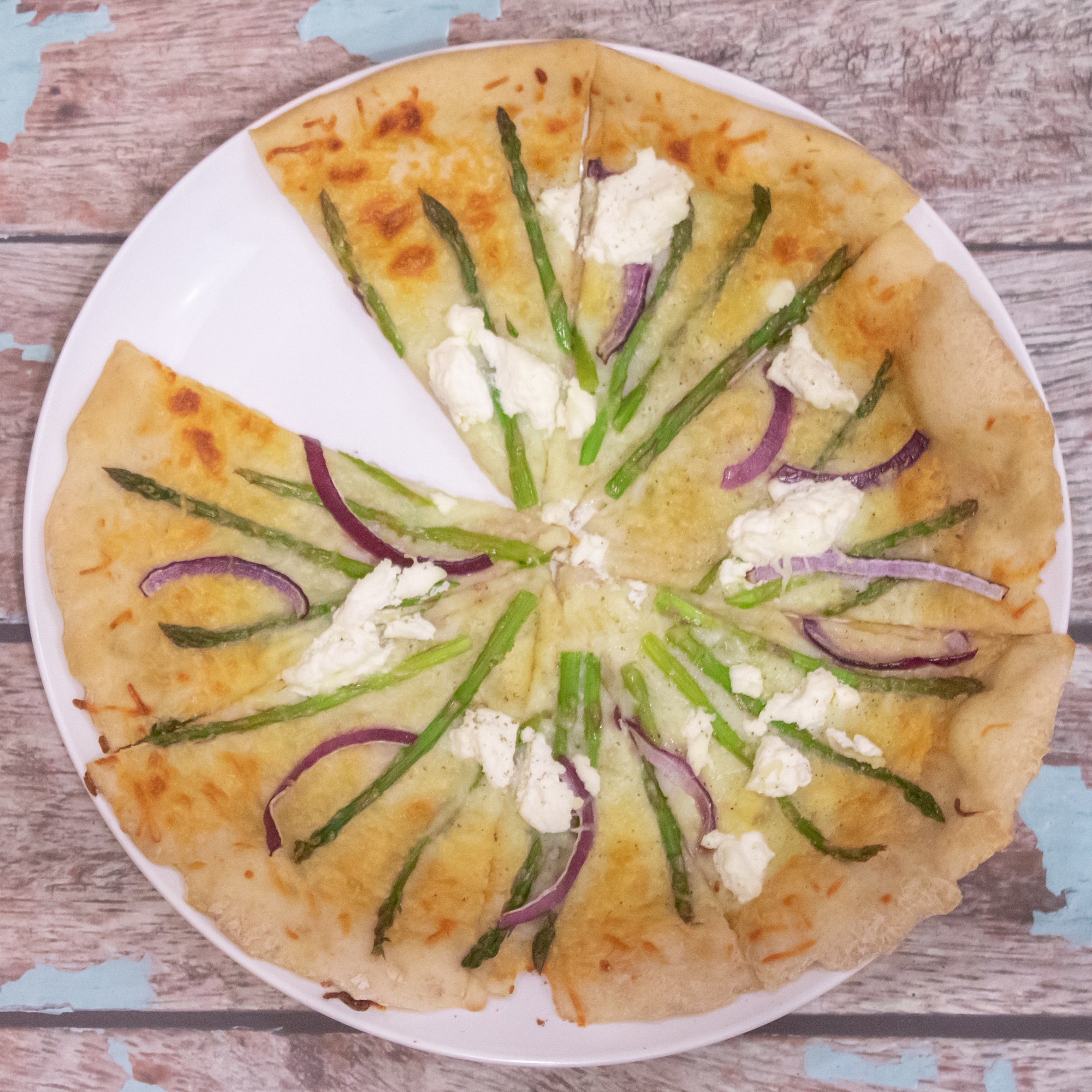 Asparagus, Ricotta & Garlic Pizza