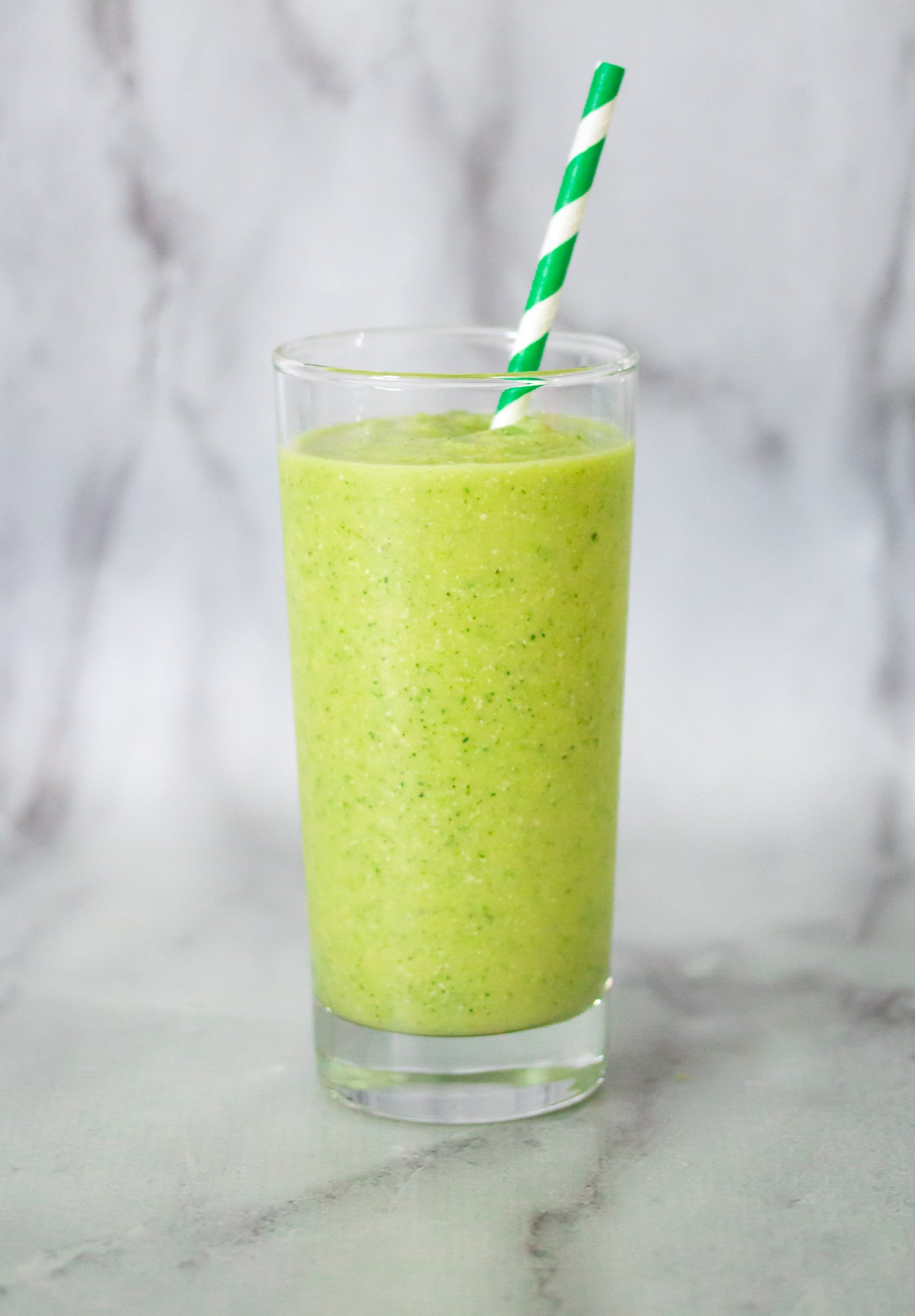 Broccoli, Banana & Pineapple Green Smoothie Recipe
