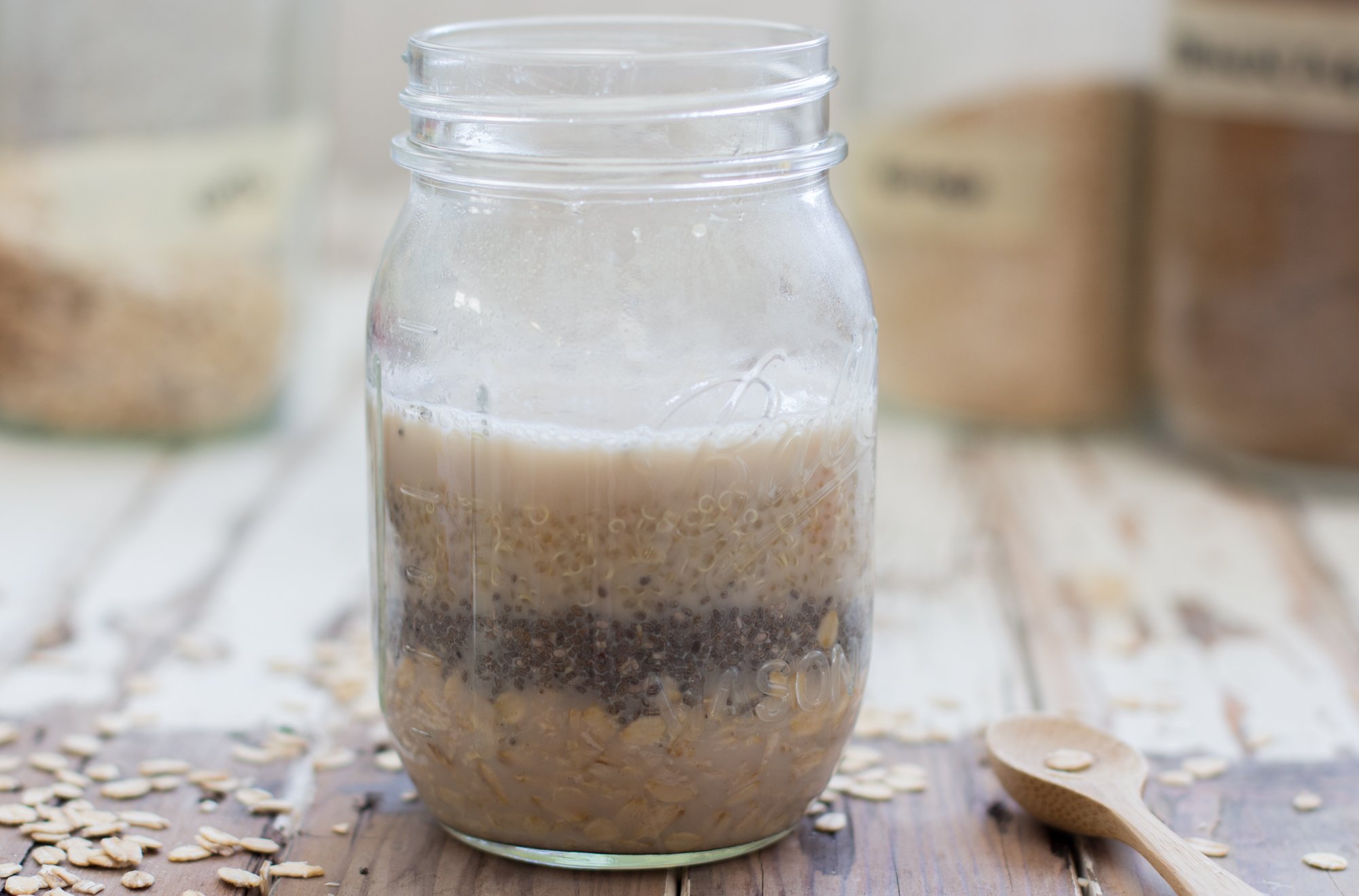 Overnight Quinoa & Blueberry Oatmeal