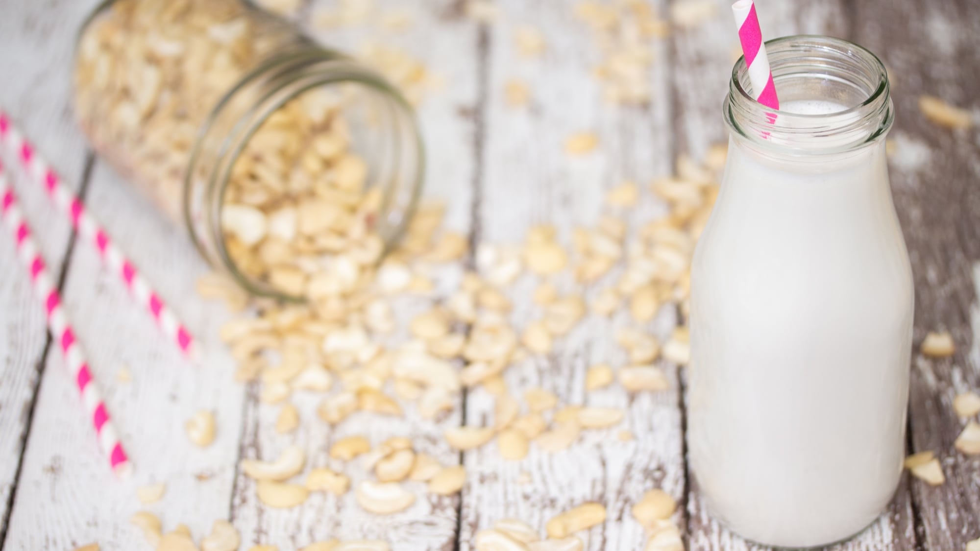 Easy Homemade Cashew Milk