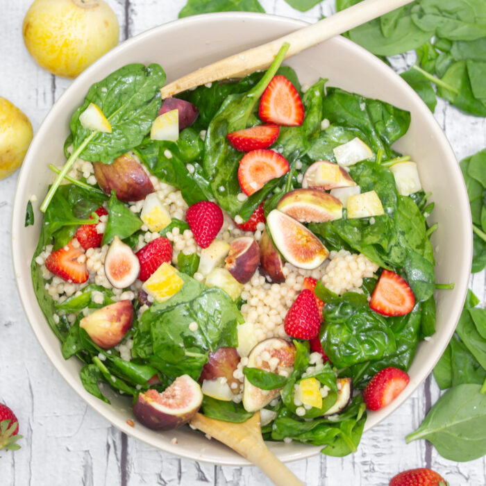 Fig, Strawberry & Spinach Salad Recipe