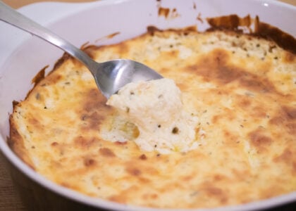 Easy Cheese Dip with Garlic and Herbs